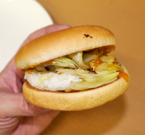 Lotteria continues to try making burgers out of noodles, this time they brought rice to the party